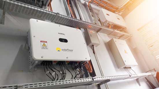 Wechselrichter photovoltaik installation